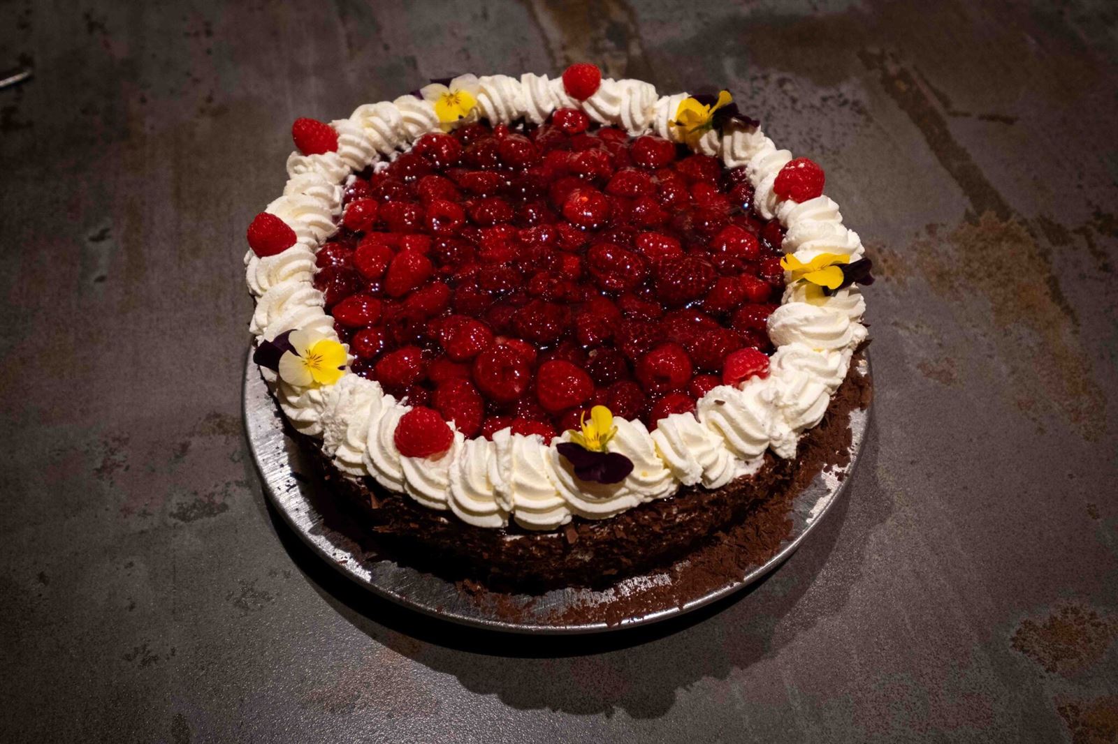 Torte mit Himbeeren aus der Backstube von Härle’s Hofcafé